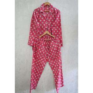 Conjunto de Pijama de Algodón, Suave, Ligero y Transpirable, Ropa de Dormir Cómoda, Ropa de Casa Informal para Mujer, Conjunto de Dos Piezas - Product Image 3