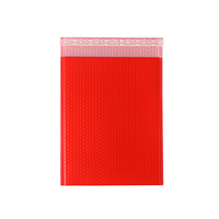 Enveloppes d'expédition rembourrées avec logo personnalisé enveloppes d'emballage étanches rouges à bulles pour bijoux et vêtements