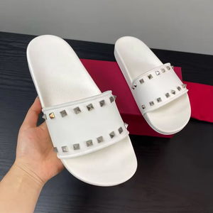 Chaussons de luxe en cuir véritable de créateur, de haute qualité, pour hommes et femmes, chaussures plates décontractées pour la plage et la marche en extérieur - Product Image 2