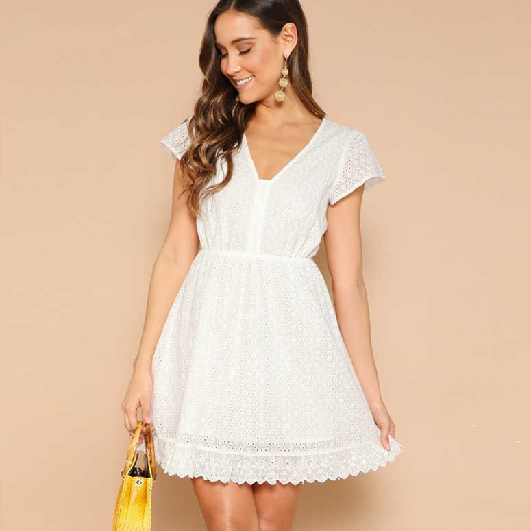 Encuentre el mejor fabricante de vestidos en ojalillo blanco y vestidos en  ojalillo blanco para el mercado de hablantes de spanish en alibaba.com