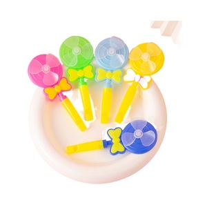 Silbato de molino de viento con forma de piruleta, juguete para niños de color caramelo, regalo portátil para niños de 4 a 6 años - Product Image 5
