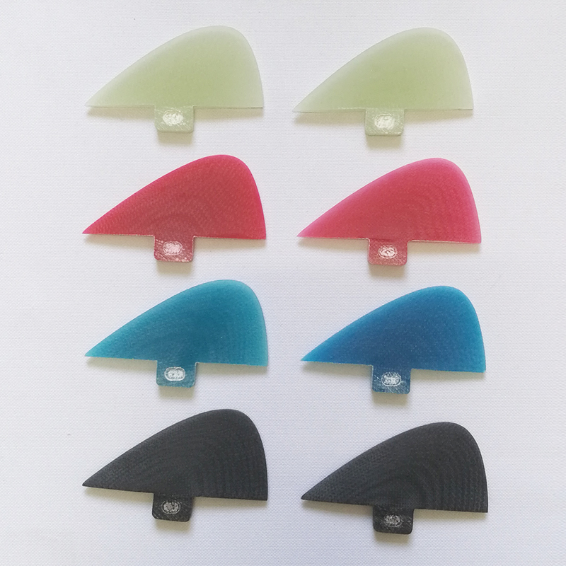 ผสมสี Kite Surf Fin ขนาดเล็ก Keel Fin ไฟเบอร์กลาสเรซิ่นสีแดงสีดำท่อง