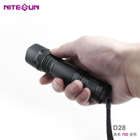 D28 Meilleure lampe torche pas chère, puissance super lumineuse, lampe torche électrique, lampes de poche d'extérieur, lampes de poche longue portée, lampe torche LED, vente tactique