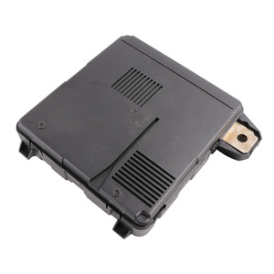 Caja de fusibles Renault 8200306033 para Scenic Megane Motor 4 Cilindros Encendido Estándar - Product Image 3