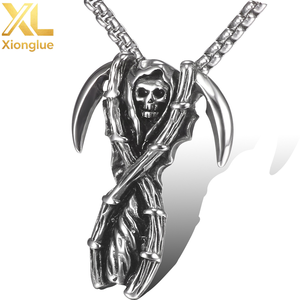 Collar con Colgante de Guadaña de Anime en Acero Inoxidable Unisex para Hombre - Product Image 3