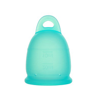 Mini copa menstrual reutilizable de material de silicona de grado alimenticio personalizado con tirador para dama
