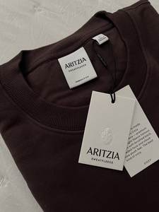 Étiquettes tissées pliées sur mesure, adaptées aux vêtements (y compris les tissus en satin, taffetas et coton), conçues pour être cousues. - Product Image 1