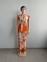 Robe longue légère et ajustée avec ceinture froissée, grande taille, pour femmes adultes, collection 2026, vente chaude du fabricant d'origine, avec foulard assorti