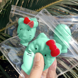 ของเล่นบีบหัวเอเลี่ยนสีเขียวสุดนุ่ม ตลก แปลกตา ทำจาก TPR สำหรับคลายเครียด ของขวัญสุดสร้างสรรค์ สนุกสนานและผ่อนคลาย - Product Image 1