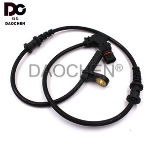 เซ็นเซอร์วัดความเร็วล้อ Daochen Abs รุ่น A2035400417 สำหรับระบบเบรกของรถยนต์เมอร์เซเดส-เบนซ์ อะไหล่ทดแทน - Product Image 2
