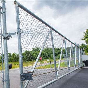 YC Chất lượng cao Kim Cương lưới dây hàng rào mạnh mẽ Chuỗi liên kết dây lưới hàng rào mạnh mẽ sân vận động hàng rào dây lưới - Product Image 5