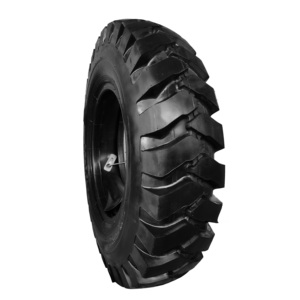 Pneu de tracteur agricole 9.00-20 avec un profil de bande de roulement profond pour le transport agricole et les travaux sur le terrain - Product Image 2