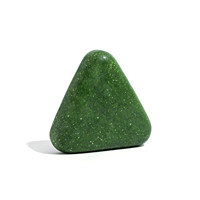 Barre solide de shampooing de savon sans sulfate de marque de fabriquant personnalisée à base de plantes Usma Herbe de croissance de cheveux Feuille de thuya Triangle
