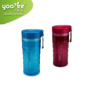 food grade PP layer 450ml Double Wall Plastic Unique Water Bottles with Hook Wholesale