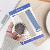 Bracelets de montre en silicone magnétique souples et respirants, ajustables, universels 18 mm 22 mm, pour montres connectées et montres pour femmes