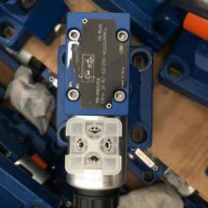 Équipement de contrôle industriel universel en aluminium à commande directionnelle par solénoïde 4WE10E3X/CW230N9K4/V R900911869 - Product Image 4
