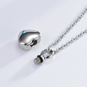Collier Urne Funéraire Classique en Cristal Mini Cœur, Kit de Remplissage par Entonnoir, Pendentif en Acier Inoxydable pour Cendres Commémoratives - Product Image 3