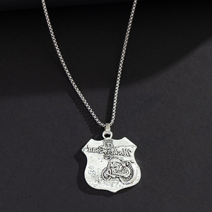 Collier pendentif Route 66 en alliage de zinc, forme bouclier, style hip-hop punk unisexe, chaîne de pull, cadeau - Product Image 1