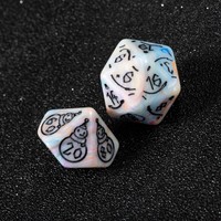 Ensemble de dés polyédriques à thème de Noël en opale pastel, 7 pièces, dés en acrylique tourbillonnant pour les fêtes, pour DND et jeux de rôle de table