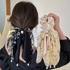 Fascia per Capelli in Tessuto con Fiocco di Perle e Design Floreale, Elastico per Capelli Resistente, <span class=keywords><strong>Accessori</strong></span> Eleganti per Donne - Product Image 1