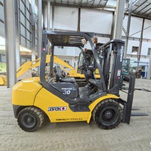 Excavadora Komatsu FD30 Usada, Fabricada en Japón, Gran Capacidad de Trabajo, 3500 kg de Peso, 0-2000 Horas, en Stock, Motor, Caja de Cambios, Bomba - Product Image 4