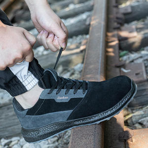 Vente en gros de chaussures de sécurité JIANKUN en cuir de vachette et daim avec bout en acier baskets d'hiver PU antidérapantes anti-écrasement/crevaison pour hommes - Product Image 5