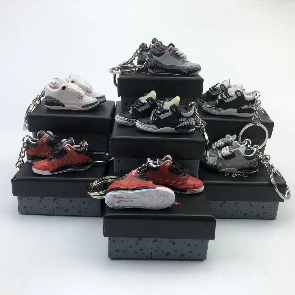 Bán Buôn Handmade Thời Trang Mềm PVC AJ 2 3 4 AirJordan Bóng Rổ Sneaker 3D Mini Giày Keychain