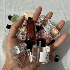 <span class=keywords><strong>Coffret</strong></span> Cadeau de Mini Parfums de Luxe pour Hommes et Femmes, Eau de <span class=keywords><strong>Parfum</strong></span>, Cologne de Marque, <span class=keywords><strong>Parfum</strong></span> Miniature Original en Gros - Product Image 6