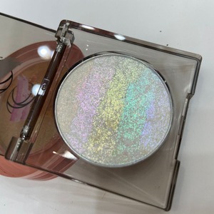 Fournisseur de pigments cosmétiques MLM, palette de fards à paupières à paillettes pressées végétaliennes de votre propre marque, ombre à paupières arc-en-ciel unique