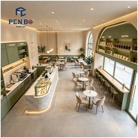 Conception moderne de café : solution complète pour l'aménagement, comptoir de bar à café sur mesure, présentoir de grains de café, vitrine à tasses, mobilier de vente au détail