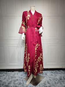 2024 moyen-orient dubaï transfrontalier mode Robe Abaya longue Robe musulmane vêtements islamiques femmes feuille Robe moderne - Product Image 2