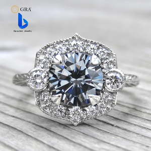 Anelli di Fidanzamento e Promessa in <span class=keywords><strong>Argento</strong></span> S925 con Moissanite Grigia Rotonda, Stile Art Deco con Fascia Intagliata, per Donne - Product Image 1