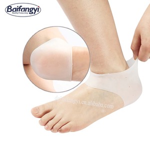 Chaussettes <span class=keywords><strong>en</strong></span> <span class=keywords><strong>gel</strong></span> SEBS hydratantes pour soulager la douleur des hanches, protecteurs de <span class=keywords><strong>talon</strong></span>, taille unique, couleurs chair et blanches - Product Image 2