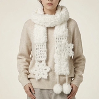 Écharpe pour femme en fausse fourrure écologique, essentielle pour l'hiver, avec pompons floraux, sensation de luxe, chauffe-cou, vente directe d'usine, ODM