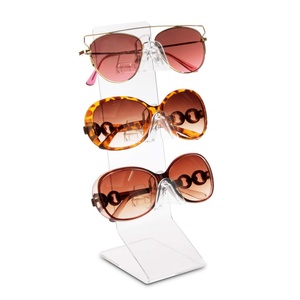 Expositor de Gafas de Acrílico Transparente Premium Personalizado Yageli, Soporte para 3 Monturas de Gafas de Sol, Impresión de Logotipo Personalizado con Serigrafía - Product Image 1