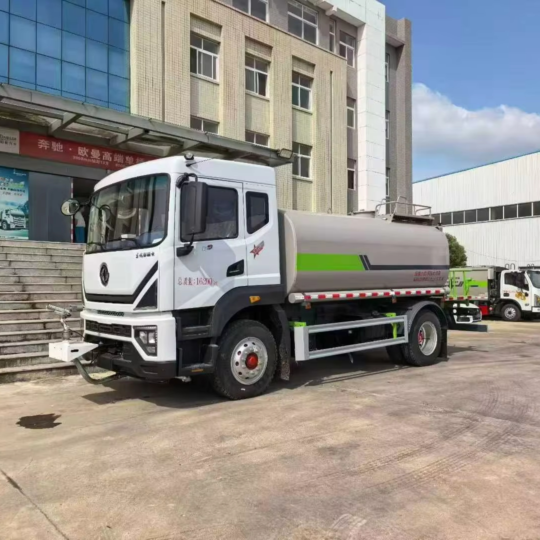 12000L Автоцистерна для воды хорошего цвета, полный комплект функций, спринклер для ближнего Востока, дизельное топливо, 4x2, привод, водяная тележка 4x2