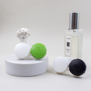 <span class=keywords><strong>Lentilles</strong></span> de <span class=keywords><strong>contact</strong></span> colorées blanches, bleues, vertes, noires, roses, rouges, couleur bonbon, avec outils de pose pour les voyages en extérieur, boîte de <span class=keywords><strong>lentilles</strong></span> de <span class=keywords><strong>contact</strong></span> - Product Image 2