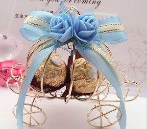 Tùy Chỉnh Màu Hồng Màu Đỏ Màu Xanh Cô Dâu Và Chú Rể Ngọt Sô Cô La <span class=keywords><strong>Tin</strong></span> Đám Cưới Kẹo Hộp Đám Cưới Ủng Hộ Hộp Thiếc - Product Image 3