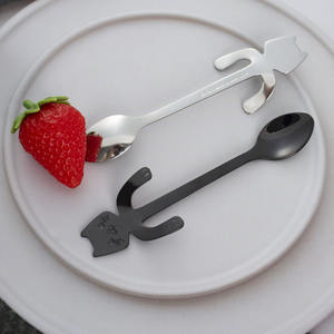 ملعقة شاي من الفولاذ المقاوم للصدأ 304 بتصميم قطة لطيفة معلقة على شكل كوب قهوة أو ايس كريم ذهبية للبيع بالجملة - Product Image 6