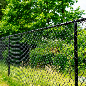 Clôture routière - Section de clôture 9e maillon avec fil barbelé sur le dessus, clôture grillagée galvanisée à chaud - Product Image 4
