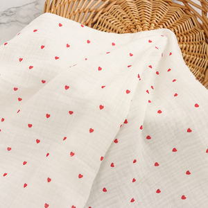 Tissu en coton bio peigné à bulles imprimé petits cœurs, mousseline <span class=keywords><strong>double</strong></span> <span class=keywords><strong>gaze</strong></span>, crêpe tissé pour vêtements de bébé fille et vêtements de nuit - Product Image 2