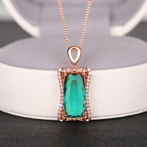 Collana da Donna con Ciondolo Rettangolare in Pietra Verde, Elegante Catena Lunga per Clavicola, Gioielli alla Moda - Product Image 5