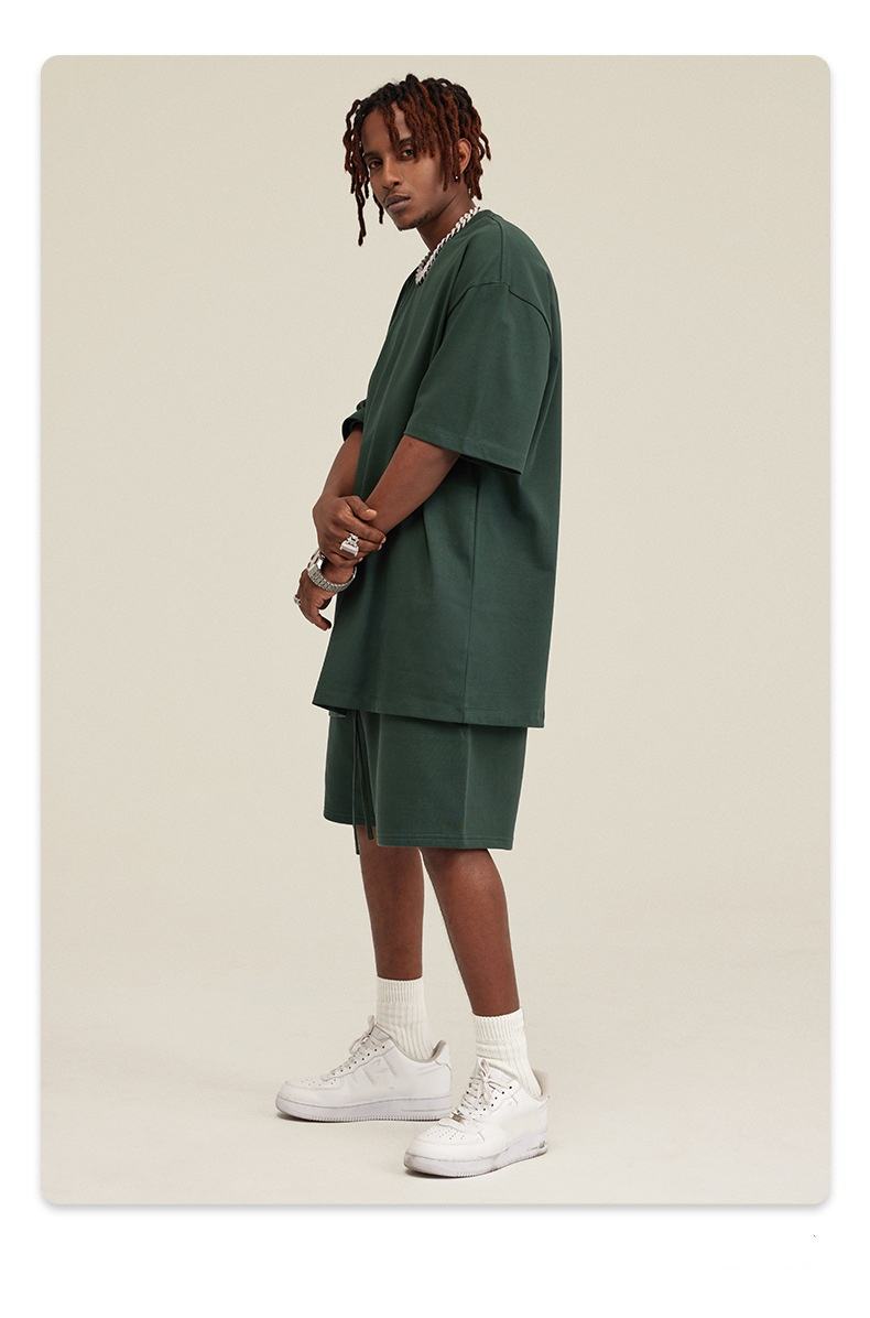 สีเขียวเข้ม