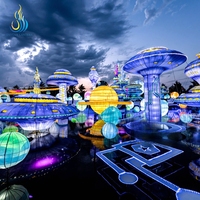 Lanterne géante d'extérieur imperméable en soie sur le thème de l'espace, OVNI, planète, pour la décoration immersive des parcs à thème