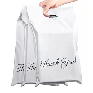 Échantillons Gratuits Sacs d'expédition en Gros Personnalisés Sacs Postaux en Plastique à Prix Abordable Sacs de <span class=keywords><strong>Colis</strong></span> Poly Mailer avec Poignée - Product Image 3