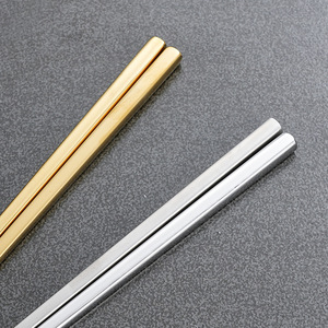 Baguettes coréennes en acier inoxydable 304, réutilisables, antidérapantes, carrées, en métal, or et argent, pour la maison, le restaurant, le barbecue, les sushis, l'hôtel - Product Image 3