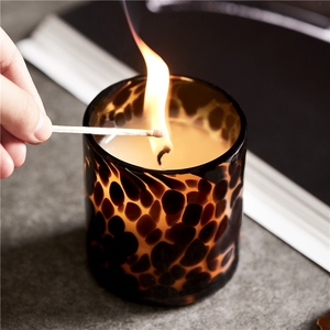 Bougeoir personnalisé en verre soufflé à la main de couleur ambre multi-taille pour la décoration de maison et de mariage Style verre à liqueur - Product Image 1