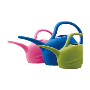 Arrosoir moderne de 2 litres à fleurs roses pour le jardin. - Product Image 6