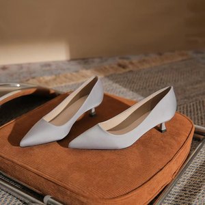 Chaussures à talons hauts pour femmes, taille petite, <span class=keywords><strong>bout</strong></span> <span class=keywords><strong>pointu</strong></span>, <span class=keywords><strong>talon</strong></span> moyen, escarpins sexy, faux escarpins de soirée de mariage - Product Image 5