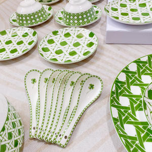 Venta caliente verde 41 piezas europeo lujo hueso China plato de fruta y juego de cena de porcelana - Product Image 5